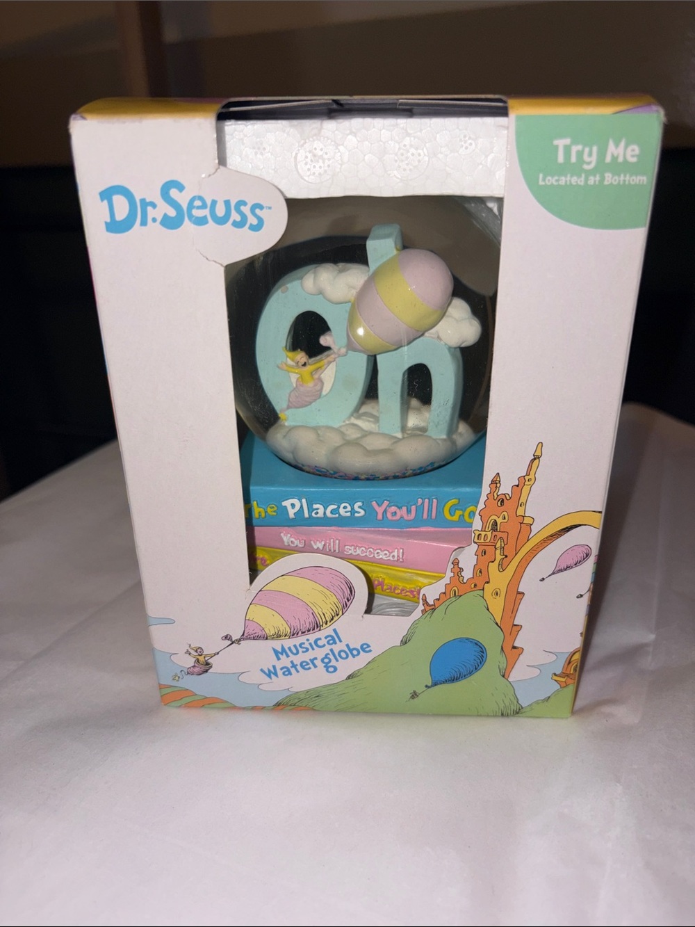 Dr. Seuss Pastel Blue and Pink 'The Places You'll Go' Musical Water Globe